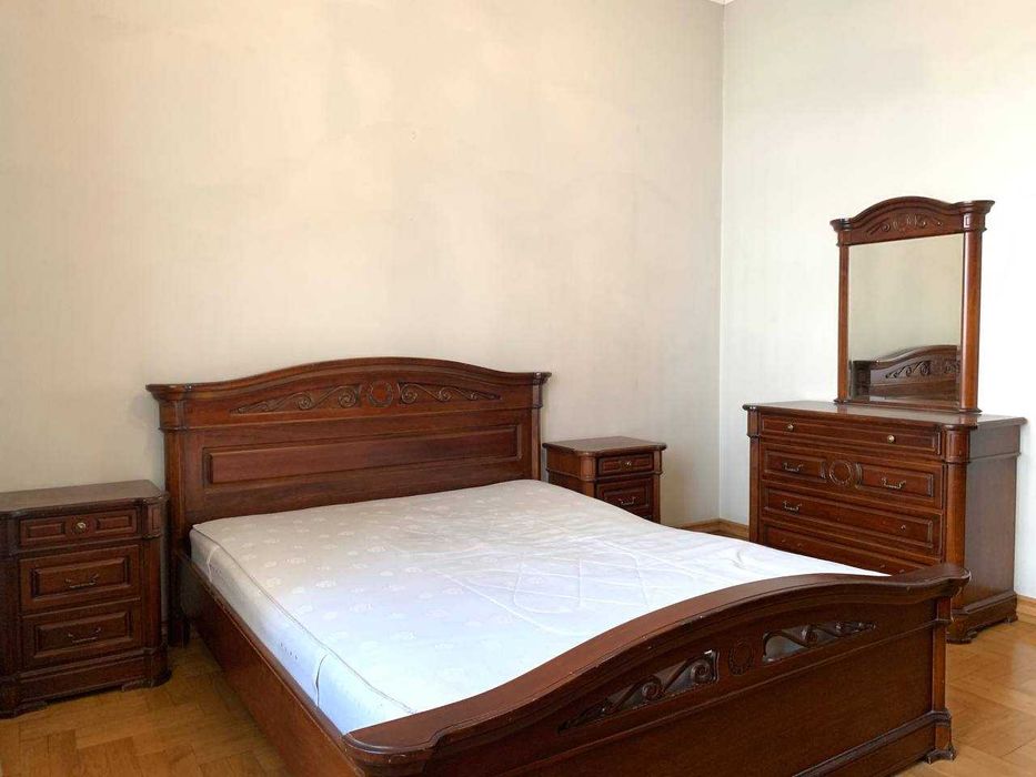 Продаж квартири Саксаганського, центр, Льва Толстого, Олімпійська