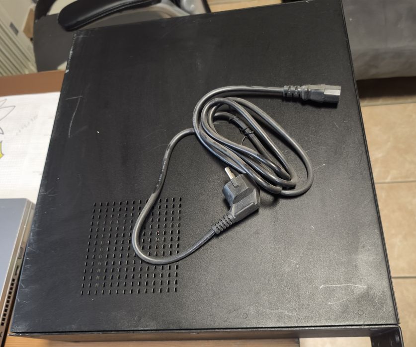Zasilacz awaryjny (UPS) Ever Sinline 19'  2000VA 1350W 9A