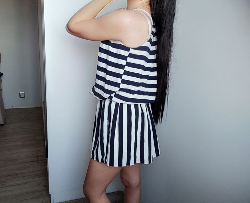 Sukienka selfieroom S w paski jak nowa z gumką w pasie