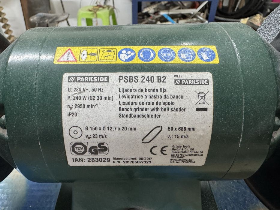 Esmeriladora Parkside com lixa