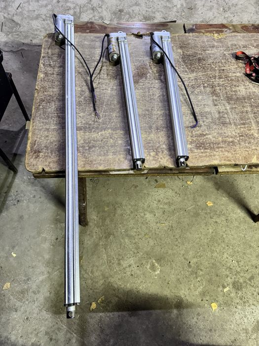 Silownik elektryczny 24v 950mm 600mm