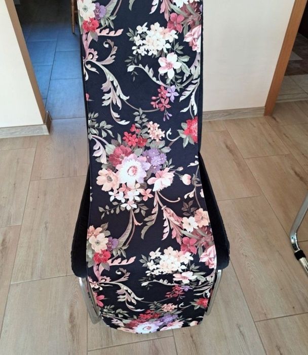 Krzesła plus gratis