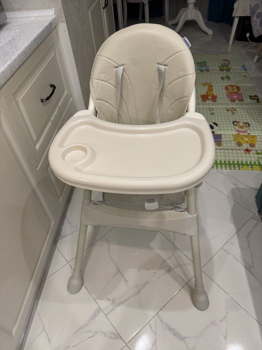 Стільчик для годування