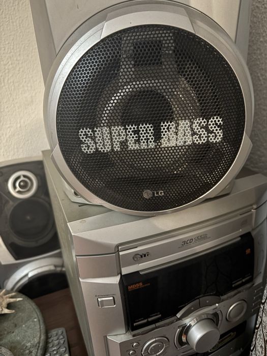 Aparelhagem LG antiga mas em condicoes bom som
