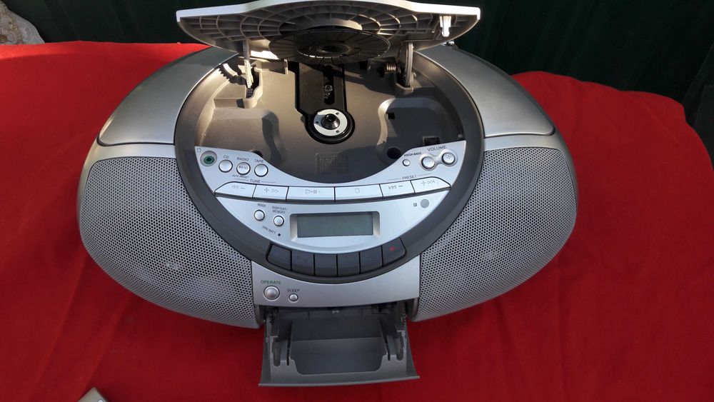 SONY CFD-S350L номерной Сингапур.