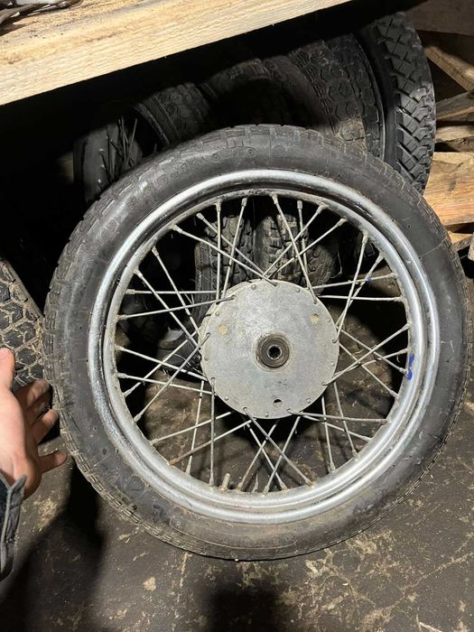 продам колеса на мотоцикл мінськ в різному стані!
