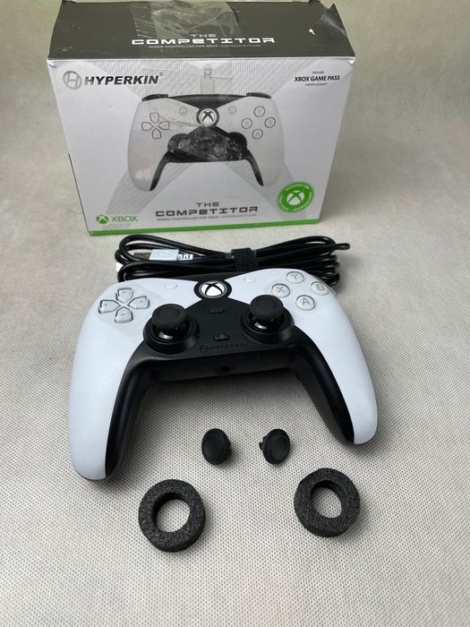 Pad HYPERKIN Competitor Biały