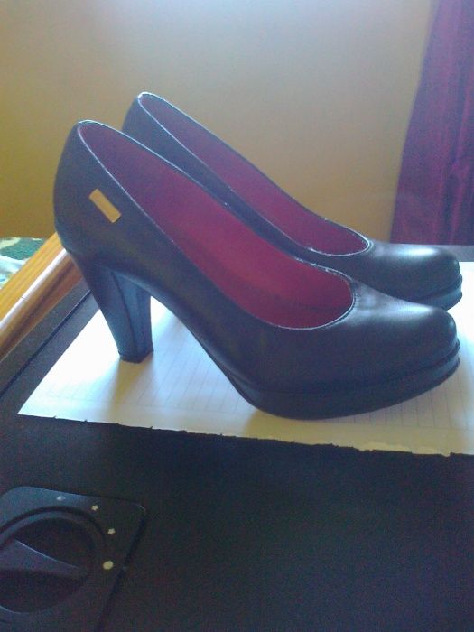 sapatos de senhora ,novos. made in portugal