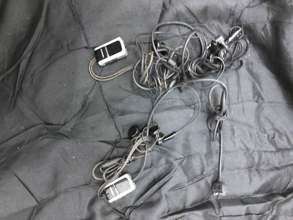 Fones e carregadores de vários modelos tapetes de rato Oferta
