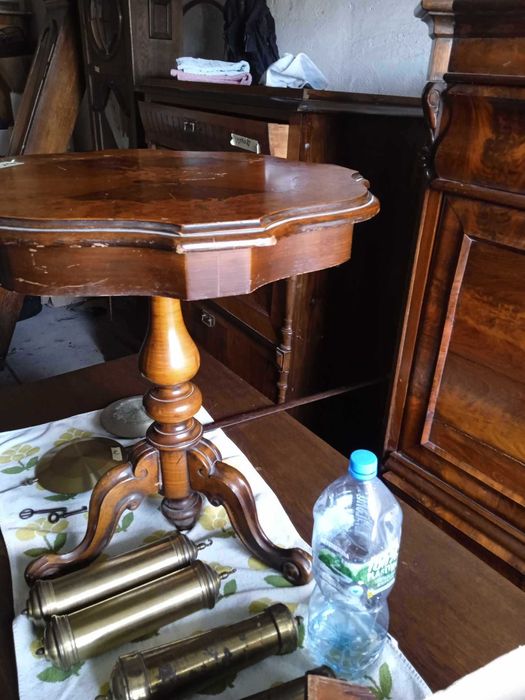 Stolik zabytkowy - 300 zł