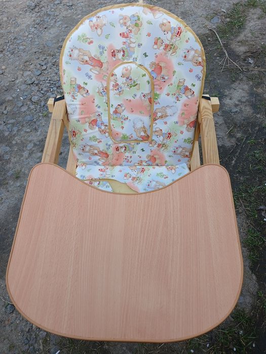 Стільчик для годування