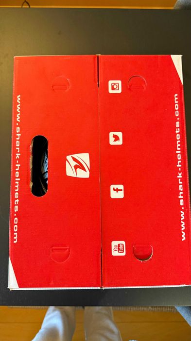 Capacete SHARK Replica Miguel Oliveira (com assinatura)