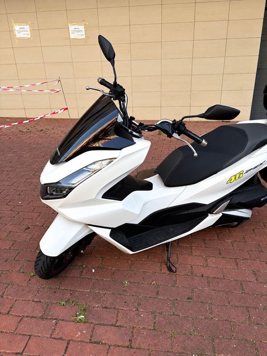 Honda PCX 125 — 2021 — 15.000km