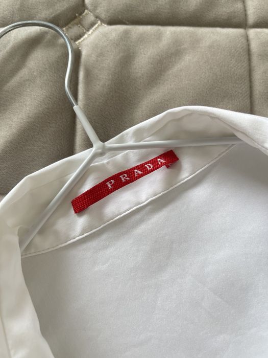 Жіноча біла сорочка PRADA у розмірі М