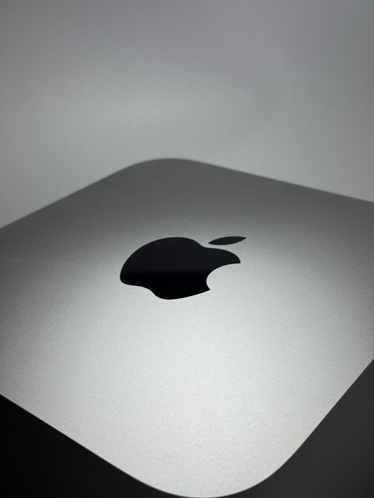 Mac Studio em excelente estado – com caixa original!