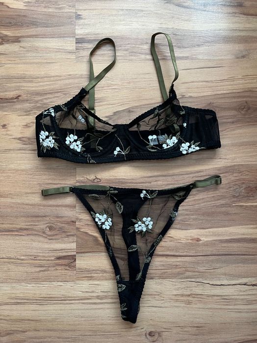 Komplet bielizny damskiej