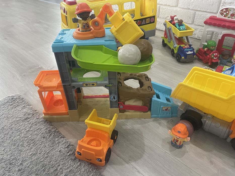 Duzy zestaw zabawek little people