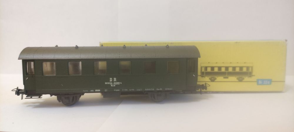 Wagon osobowy PIKO DDR H0 Bi 33a DR – z oryginalnym pudełkiem – stan idealny