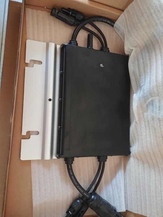 Mikroinwerter fotowoltaiczny Hoymiles HM-700