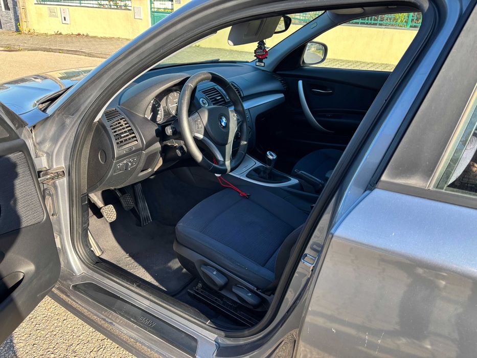 BMW  116   2.0 D     100000 Kms