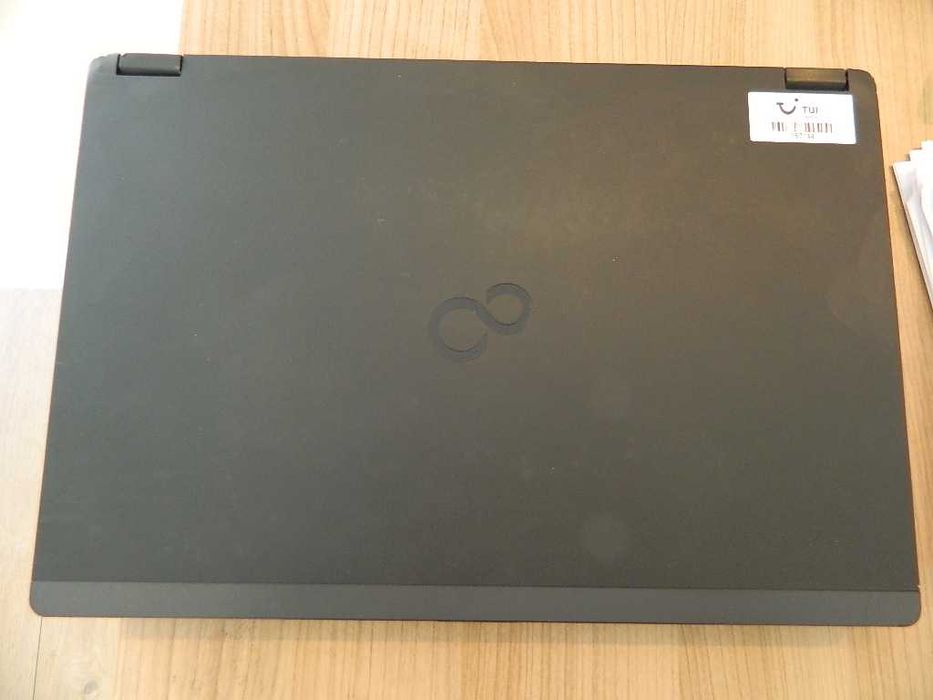 Fujitsu Celsius H780 Core i7-8750H 16GB DDR4 512GB NVMe