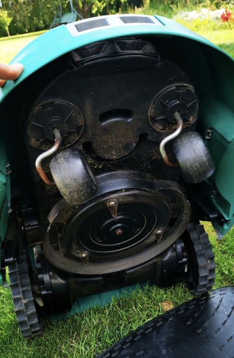 Kosiarka Bosch Indego 1200 connect logicut autonomiczna robot koszący