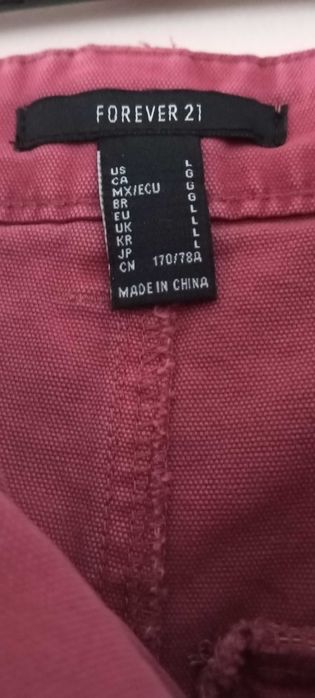 Forever 21 New Cargo Jeans  Size L