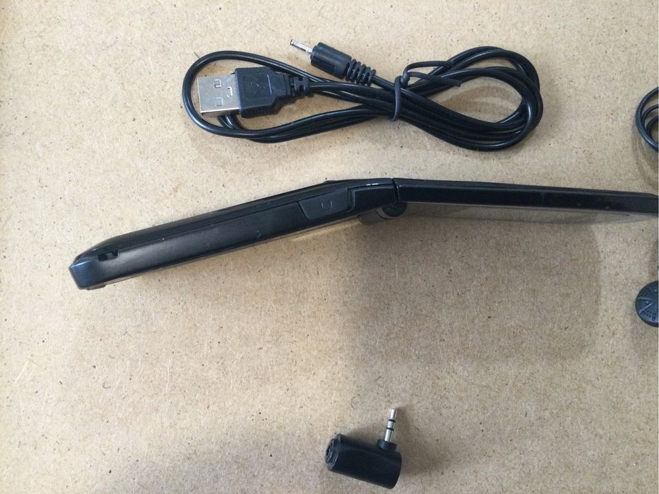 Телефон нокия 2720а-2.