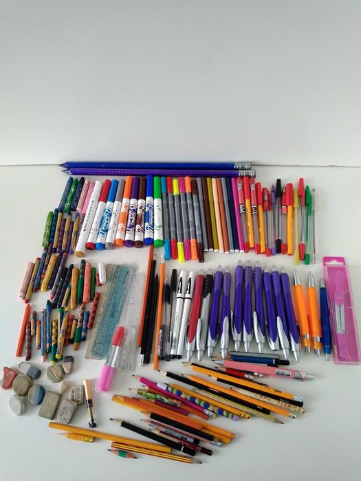 канцелярия ручки карандаши фломастеры маркеры мелки линейки