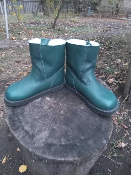 Продам детские кожаные сапоги(Германия)