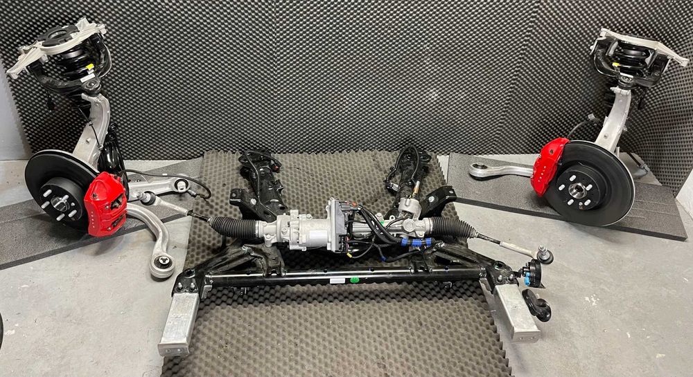 Tesla Model Y  - передня / задня підвіска / ричаг / підрамник / рейка