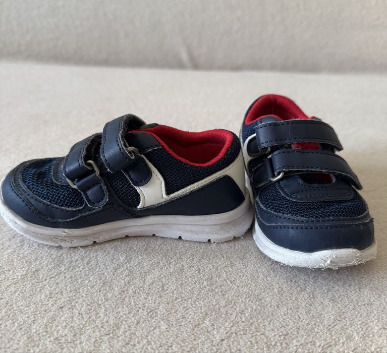 Кроссовки детские ,Chicco, 22 р-р В хорошем состоянии