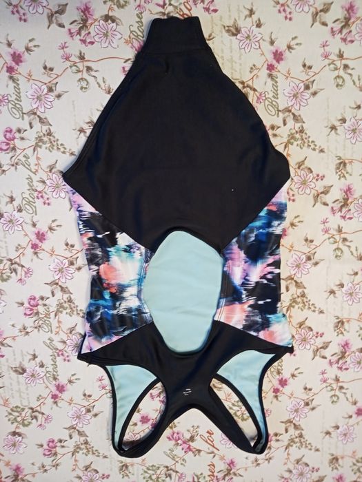 Strój kąpielowy dziewczęcy