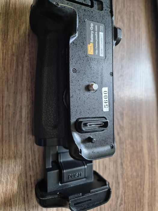 Grip Newell MB-D17/EN-EL17