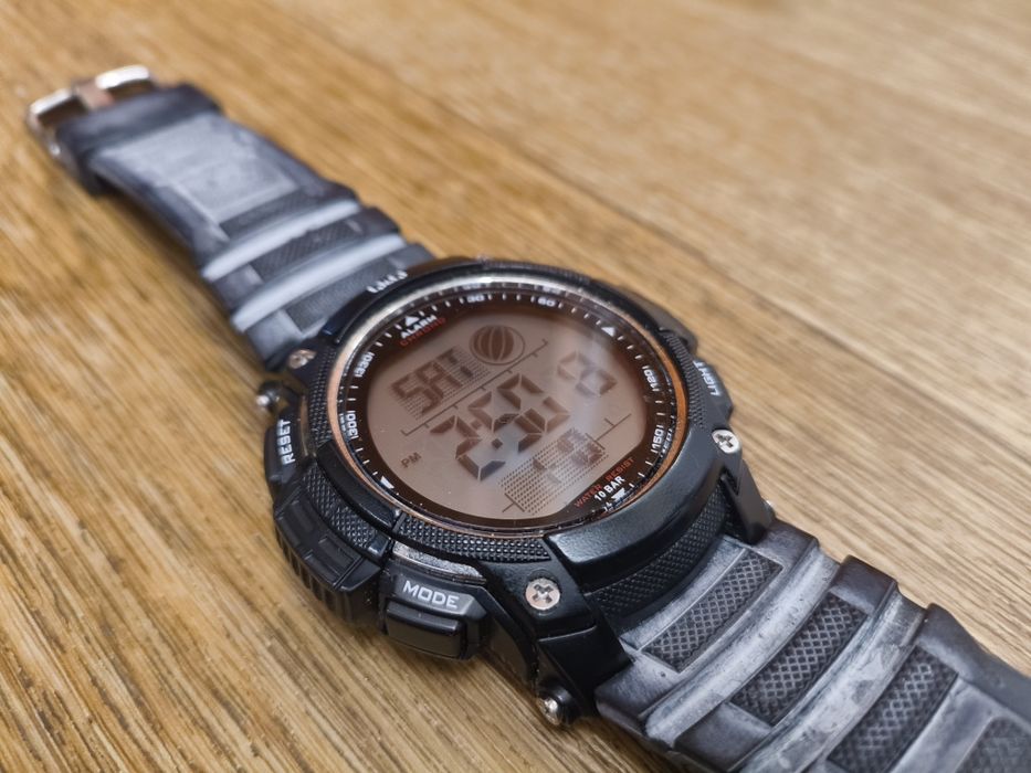 Годинник Q&Q m119