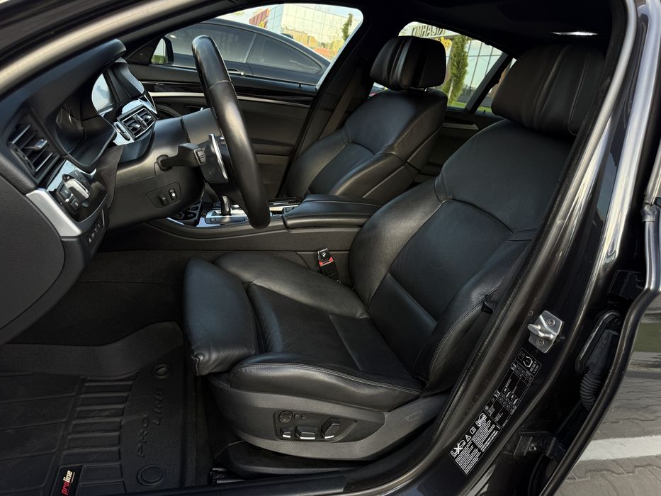 BMW 5 F10 3.0dX 2012 Максимальна комплектація М пакет