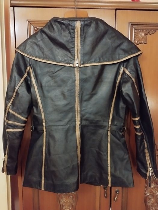 Куртка жіноча шкіряна Ferre