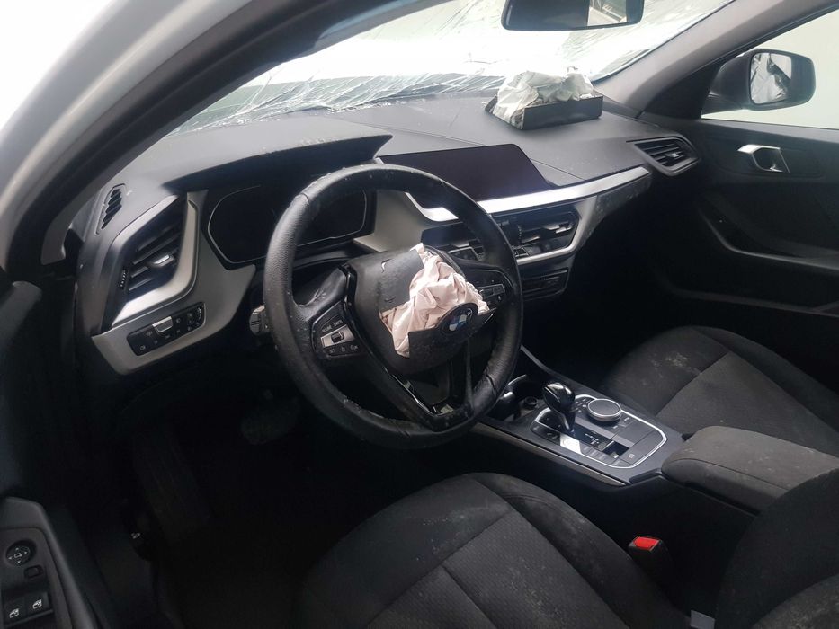 BMW 116 d Line Sport Auto 2021 - BAIXA DE PREÇO %