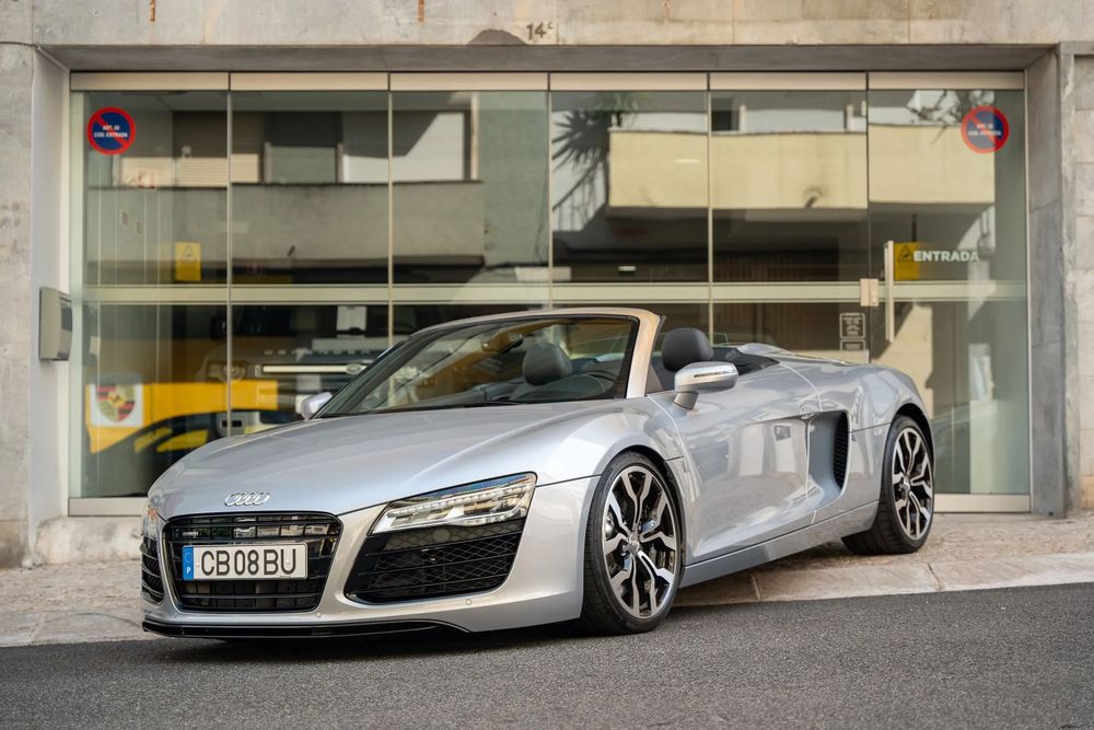 Audi R8 Spyder 4.2 FSi V8 quattro