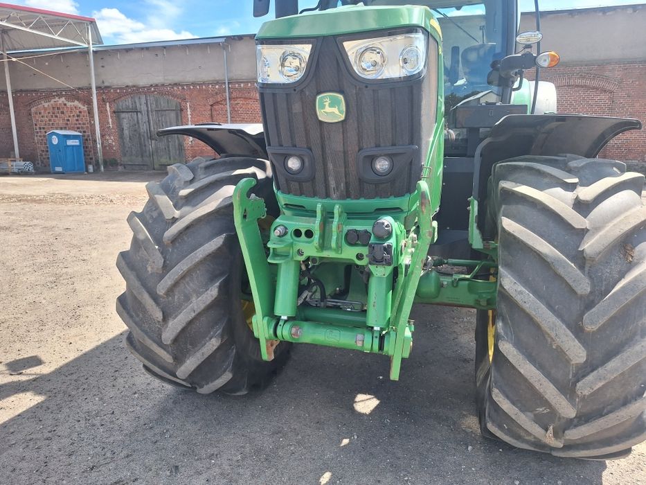Ciagnik John Deere 6215 R 6210 R