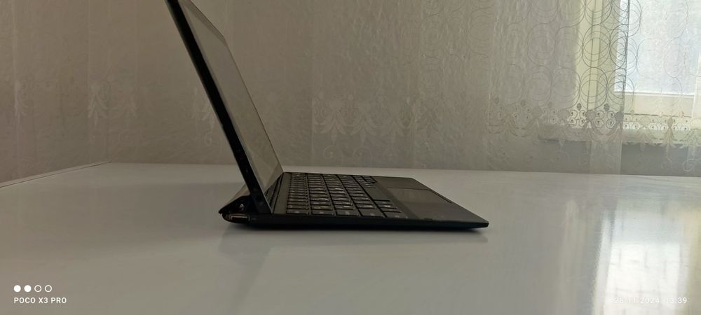 Продам ноутбук планшет Леново