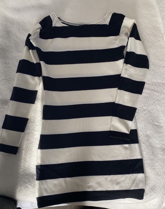 Сукня з довгим рукавом