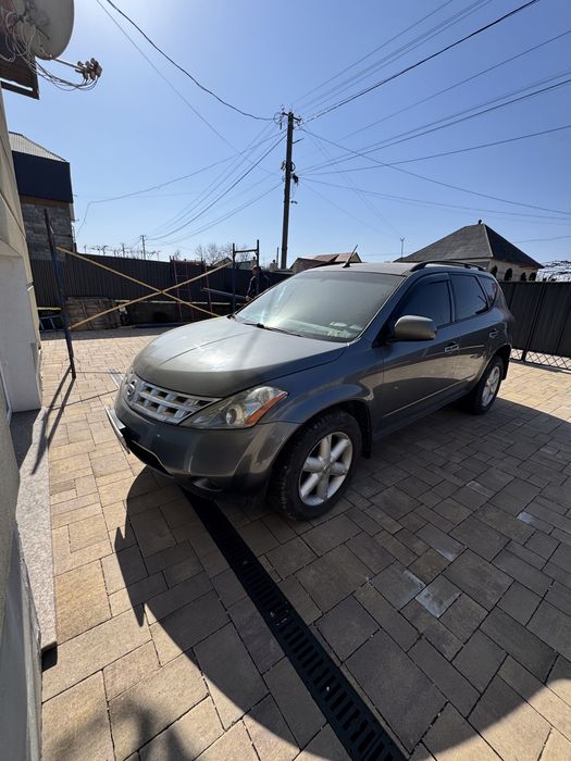 Позашляховик Nissan Murano