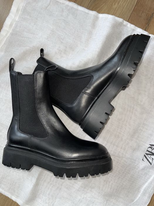 Кожаные  ботинки Zara