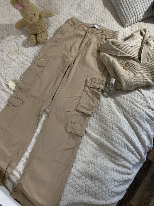 штани карго bershka