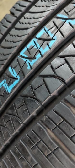 Pneus 285/40/23 Pirelli semi novos