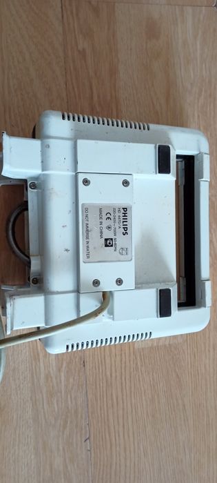 Бутербродниця/Сендвічниця