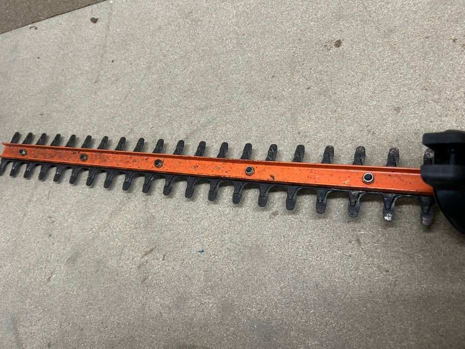 Nożyce elektryczne sieciowe Black+Decker 45 cm 230 V