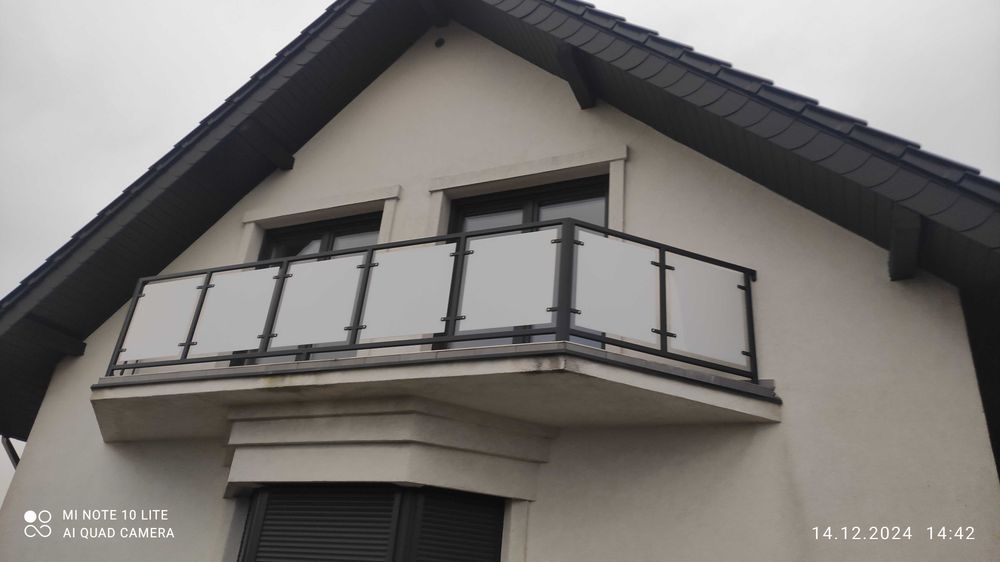 Nowoczesne ogrodzenia, bramy, furtki, przęsła, balustrady
