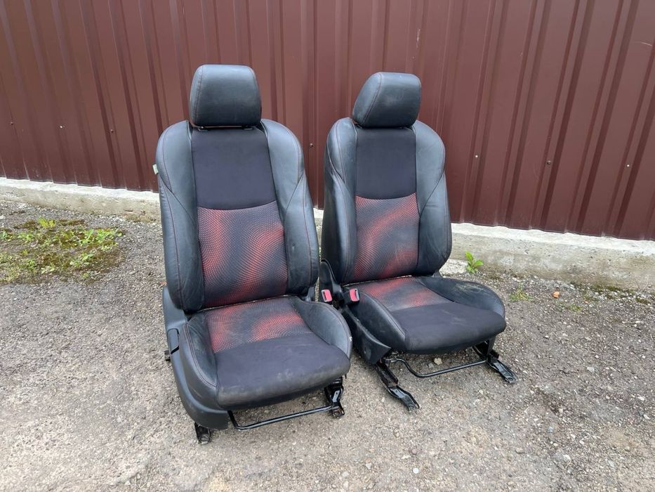 Рено Трафік / Віваро / Primastar - сидіння для сімейних авто та бусів